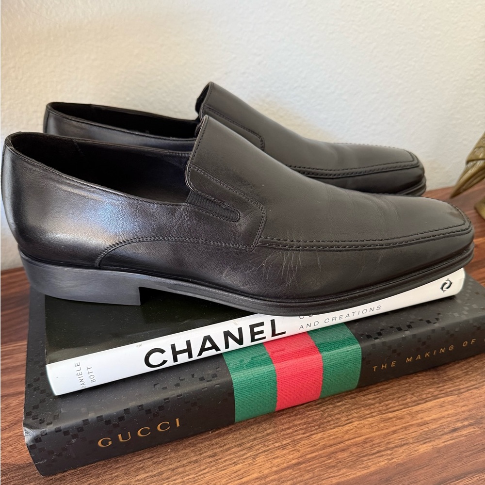 Italy Monte Rosso Men's size 10.5 black leather loafer slip on casual dress shoe
